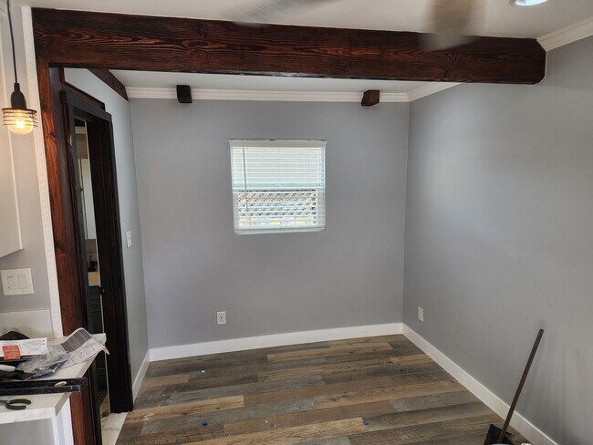 Foto del edificio - 3014 Clay Ave