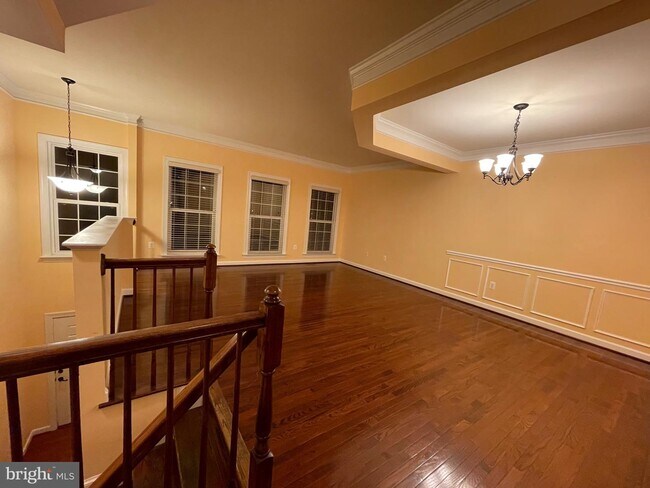 Building Photo - 6052 Popes Creek Pl