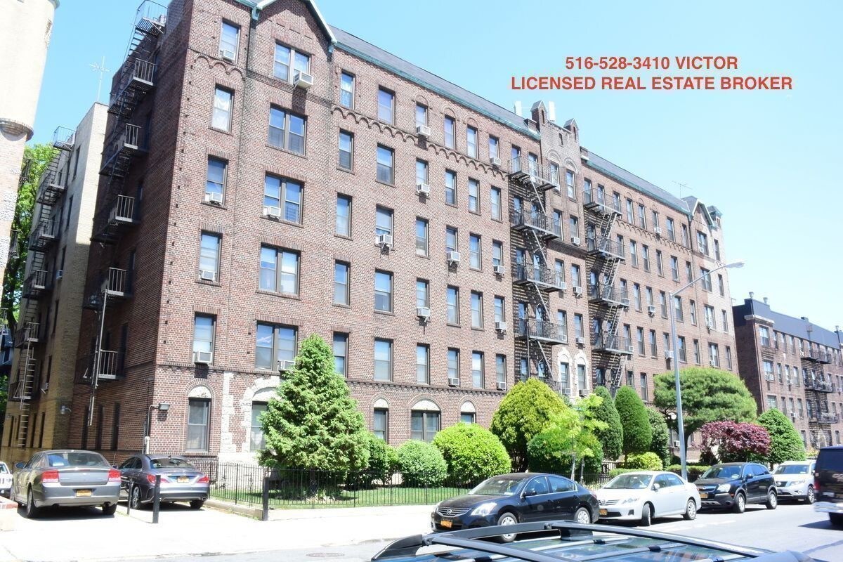 Primary Photo - 119-37 Metropolitan Ave