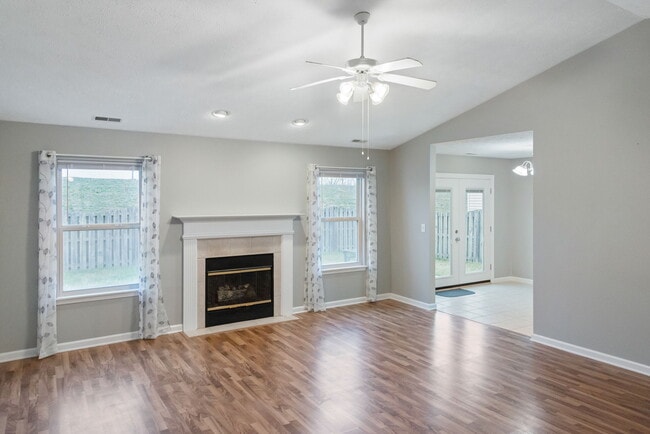 Building Photo - 504 Marquis Cir