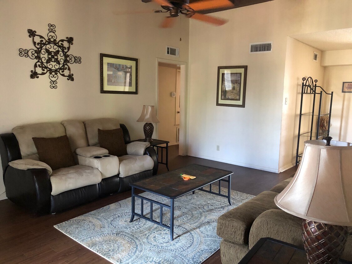 Planta abierta - Wilshire Woods