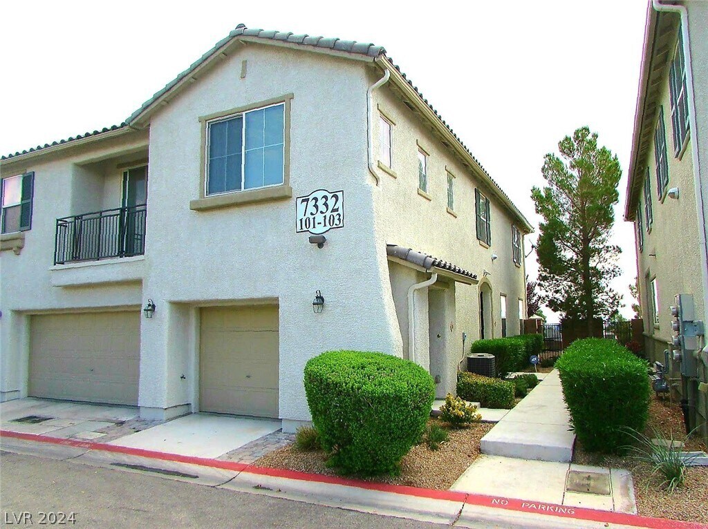 7332 Marble Lake St, Las Vegas, NV 89149 Townhome Rentals in Las