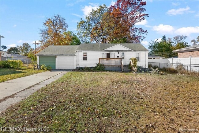 Building Photo - 6627 Mayburn St