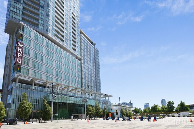 Photo du bâtiment - Welcome to 3 Civic Plaza