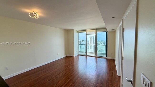 Foto del edificio - 50 Biscayne Blvd