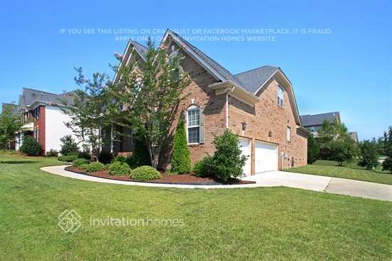 Foto del edificio - 1000 Woodkirk Ln