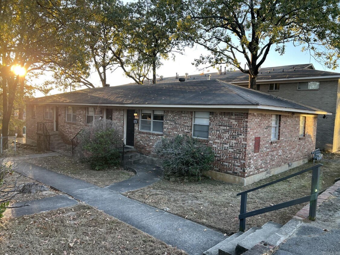 201 N Fillmore St, Little Rock, AR 72205 Townhome Rentals in Little