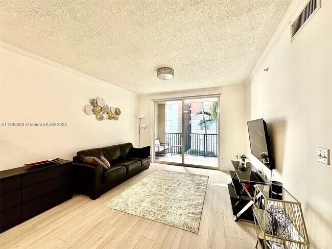 Foto del edificio - 17100 N Bay Rd