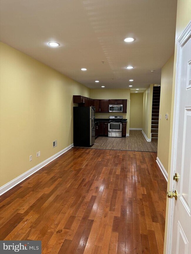 Foto del edificio - 3808 Spring Garden St
