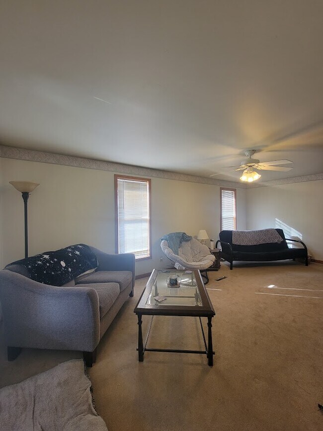 Building Photo - 1716 Monroe St