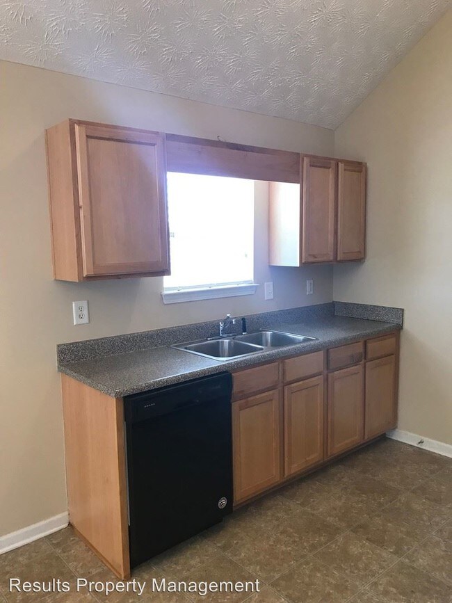 Building Photo - 3 br, 2 bath House - 305 Preakness