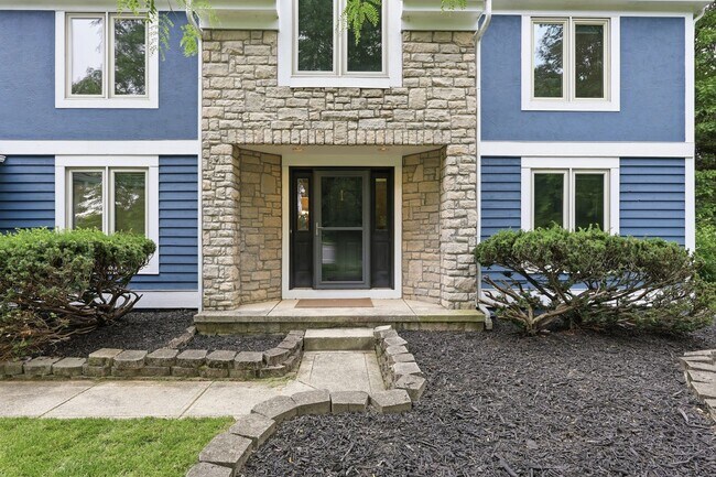 Foto del edificio - 7666 Windwood Dr