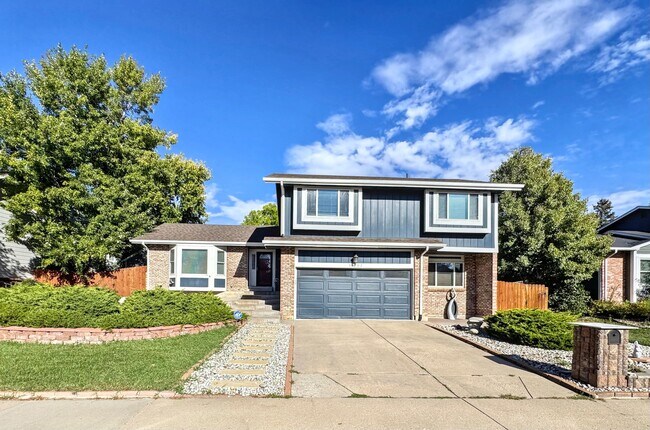 Building Photo - 18203 E Berry Dr