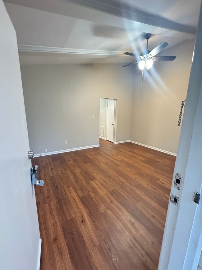 Building Photo - Caldwell Duplex