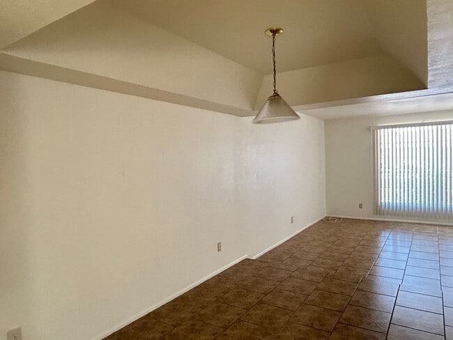 Building Photo - BEAUTIFUL COUNTRY MEADOWS! **NO HOA**