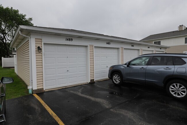 Building Photo - 1483 Cornell Ct