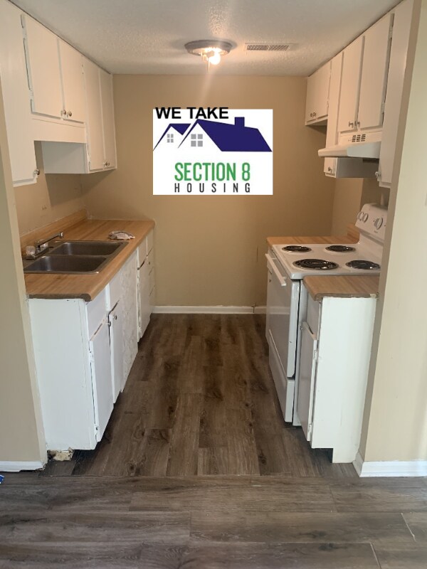 Foto principal - 5273 Flowering Peach Dr