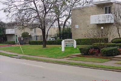 Primary Photo - 3215 Carlisle