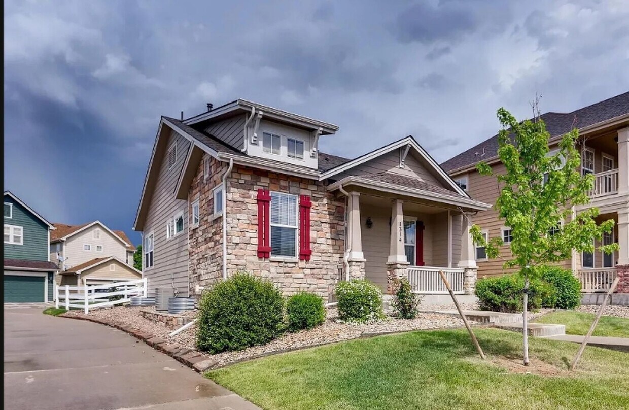 Primary Photo - Home for rent in Murphey Creek Neighborhood