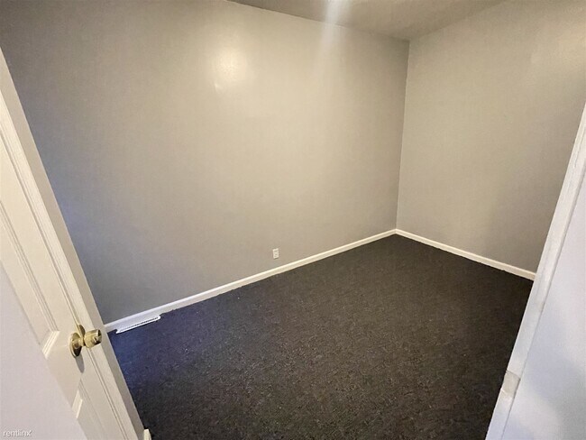 Foto del edificio - 3 br, 2 bath House - 403 Poplar Grove St