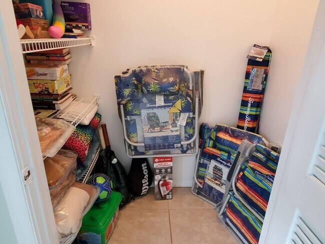 Building Photo - 8617 Pluto Terrace