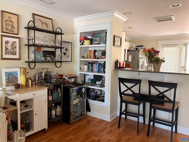 Foto del edificio - 1855 Candlewood Ct