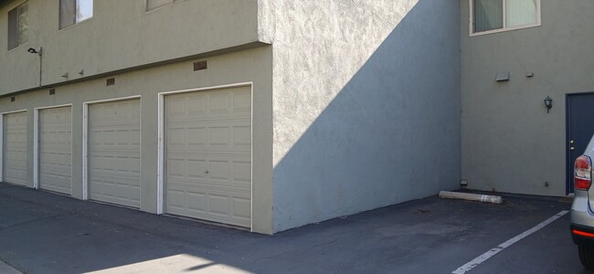Foto del edificio - 1735 N Willow Woods Dr