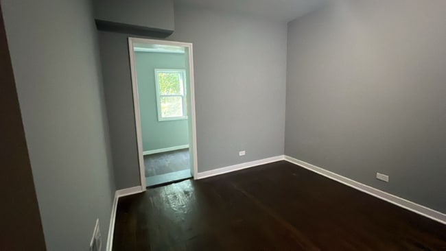 Foto del edificio - 8046 S Ellis Ave