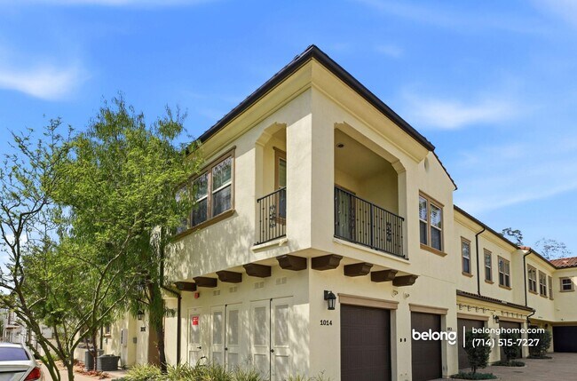 Foto del edificio - 1014 El Paseo