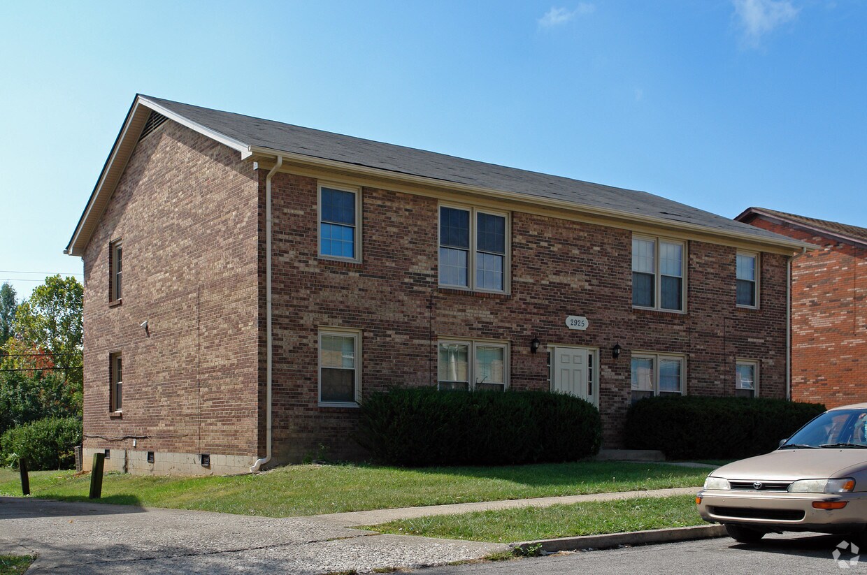 2925 Winter Garden Dr, Lexington, KY 40517 Apartments at 2925 Winter