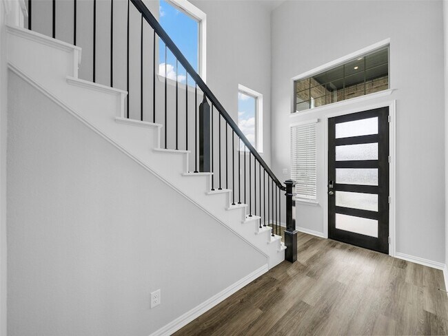 Foto del edificio - 3049 Elmwood St