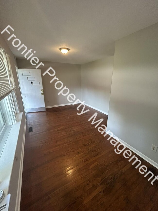 Foto del edificio - *Move-in Special! $100 Off 1st Months' Ren...