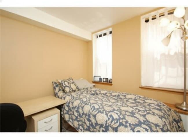 Building Photo - Fenway 3 Bed Apartment - 9/1 In Unit Laundry! - NO FEE