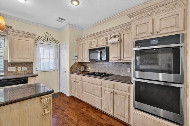 Building Photo - 1306 N Gabriel River Cir