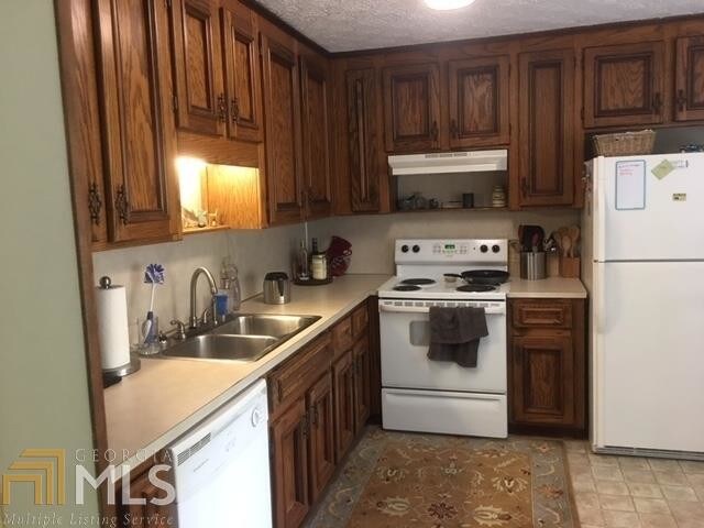 Building Photo - 2443 Kingsley Dr NE