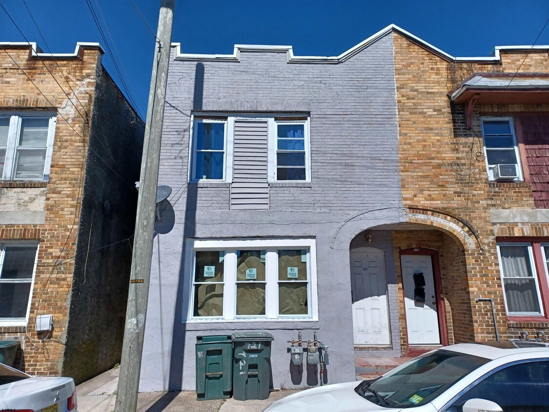 Primary Photo - 721 Drexel Ave