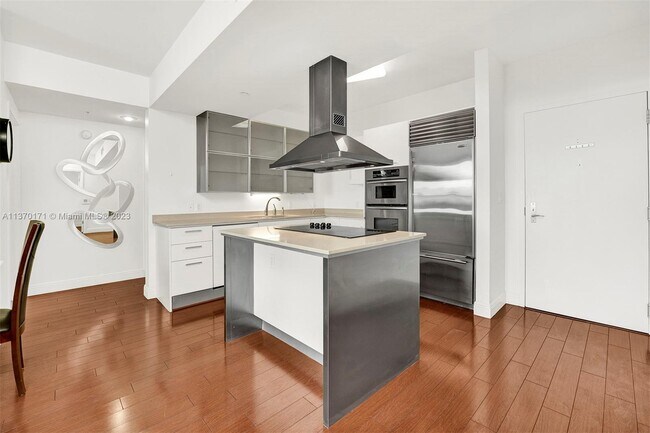 Foto del edificio - 218 SE 14th St