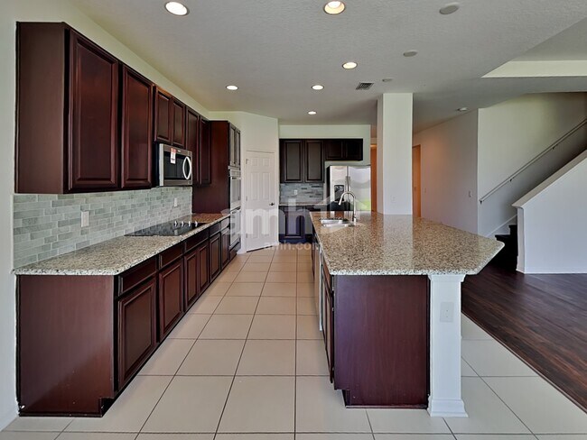 Building Photo - 5405 Manchester Dr