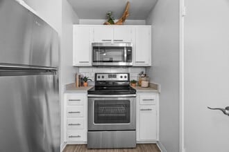 Building Photo - Greentree