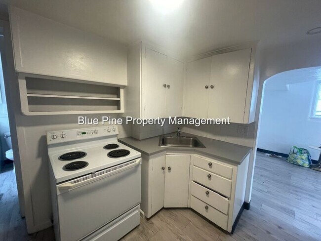 Foto del edificio - 110 1/2 4th Street