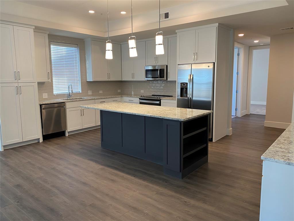 Foto principal - 4105 Viridian Village Drive