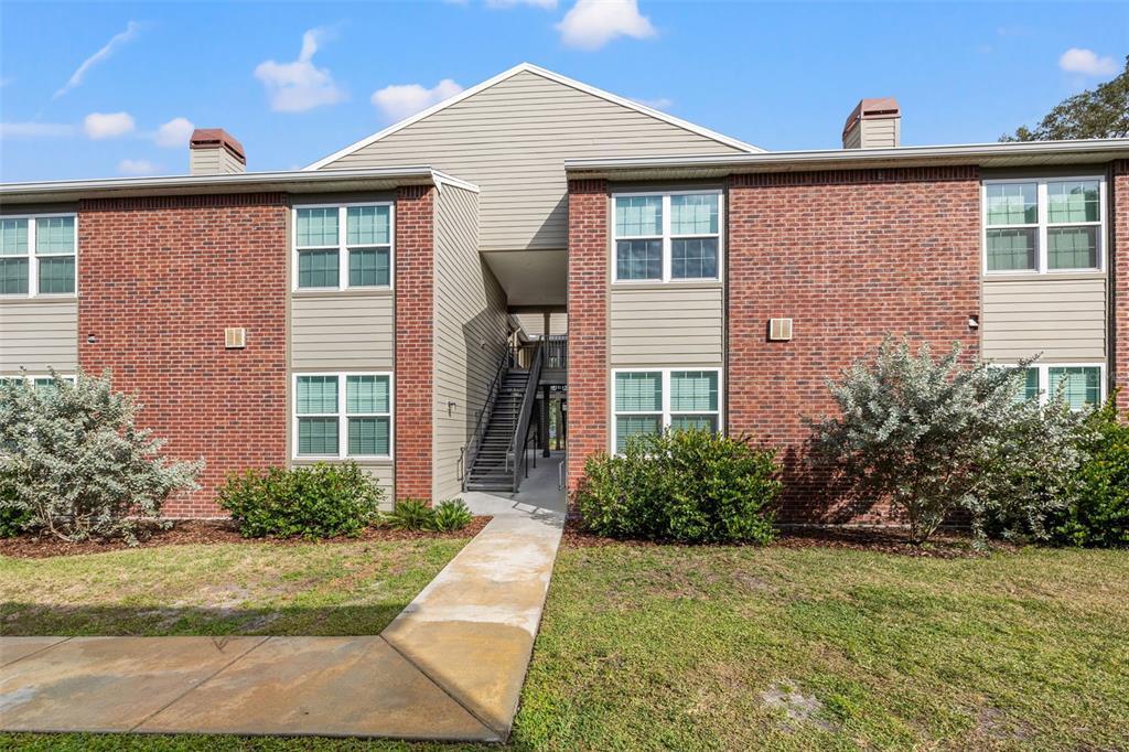 Foto principal - 9100 Dr M.L.K. Jr St N