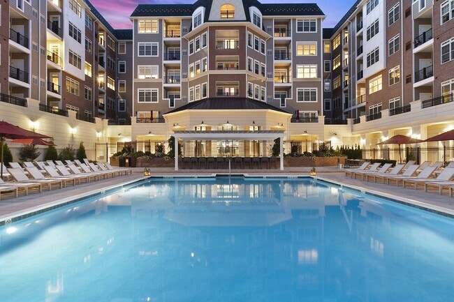 Pool Deck & Patio - The Vanderbilt