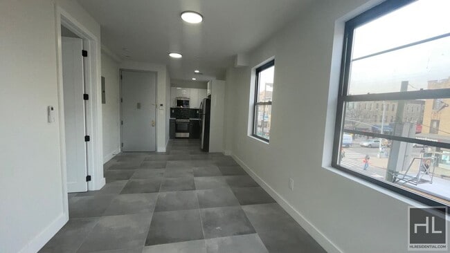 Foto del edificio - BRAND NEW CONSTRUCTED  MODERN  1 BEDROOM w/ LARGE BALCONY /PRIME CROWN HEIGHTS