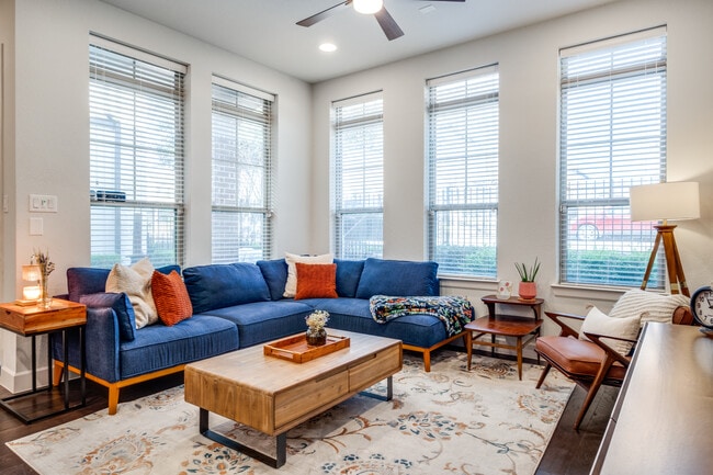 Building Photo - 7145 Copperleaf Dr