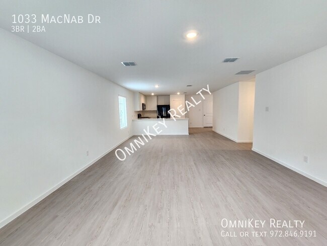 Foto del edificio - 1033 Macnab Dr