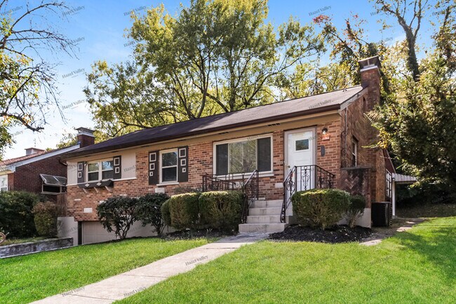 Foto del edificio - 2703 Westbrook Dr