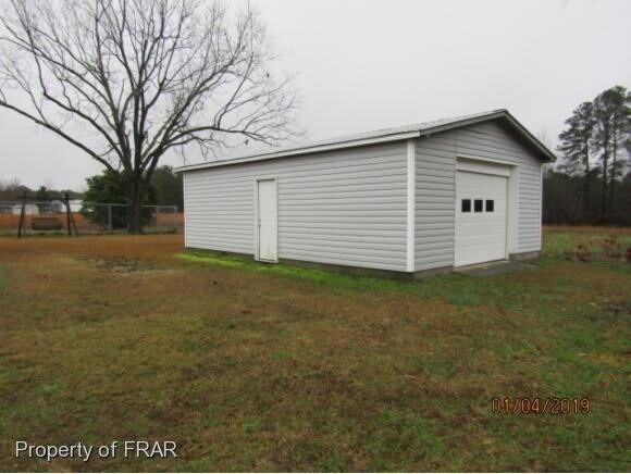 Building Photo - 389 Center Church Rd