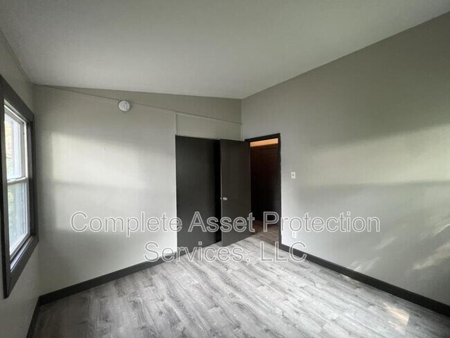 Foto del edificio - 3306 176th St