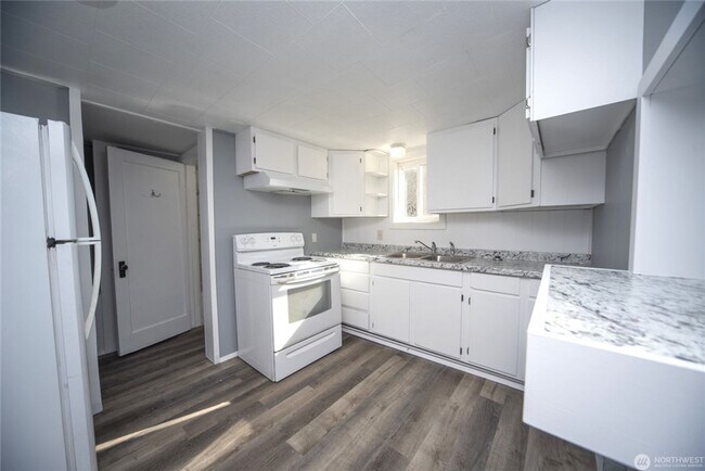 Foto del edificio - 302 S Walnut St